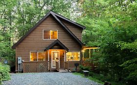 2 Bed 2 Bath Vacation Home In Whittier V